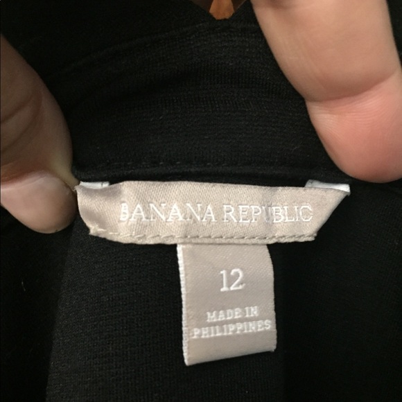 Simple Black Work Dress -Banana Republic - Picture 3 of 6